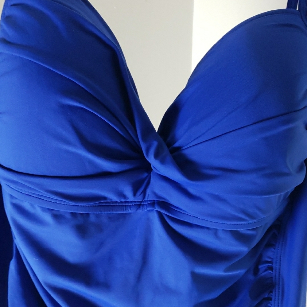 Vibrant Blue Ruched Top - Picture 2 of 8